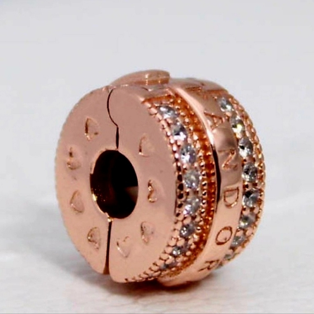 Authentic NEW Pandora Sparkling Pavé Lines & Logo Clip Charm 14KRGP CZ - Picture 2 of 10
